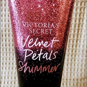 Victoria's Secret VELVET PETALS SHIMMER Fragrance